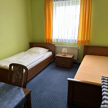 Hotel Haus Pegasus Garbsen Zimmer foto